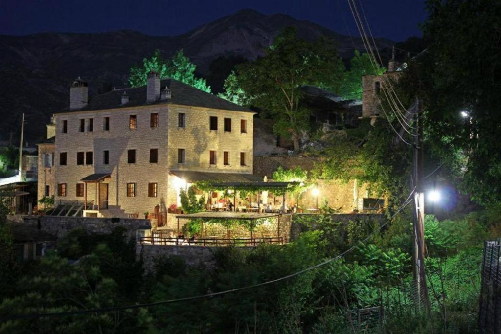 Αρχοντικό Βογιάρου Hotel Kalarrites Exterior photo